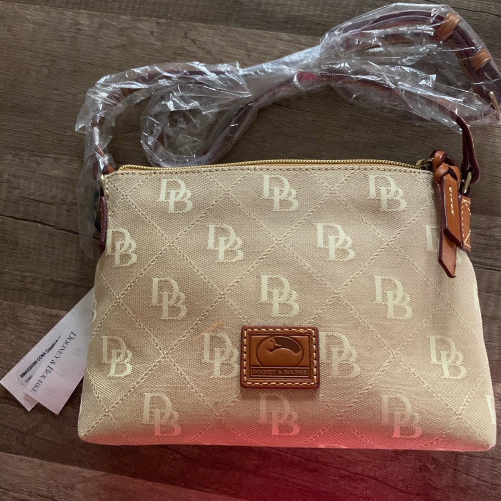 Authentic Dooney & Bourke Cross Body Pouchette